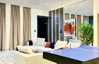 Royal Pine Stunning British Inspired 4 Bedroom Apartment